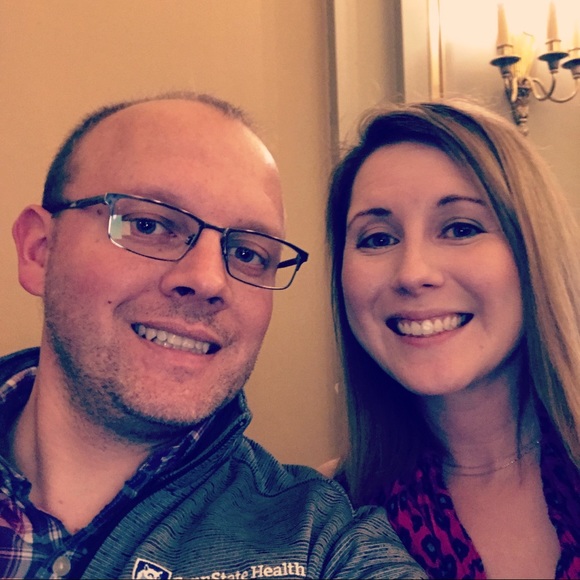 Meet your Posher, Amanda - Picture 1 of 1